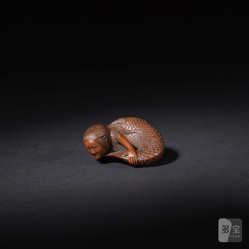 木彫根付 人魚 伝忠利 無銘 19世紀 | NETSUKE EN BOIS REPRÉSENTANT UNE SIRÈNE